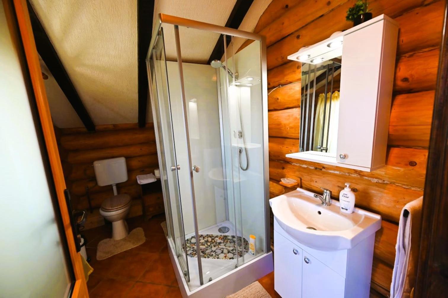 Casa De Lemn Villa Rîşnov Buitenkant foto