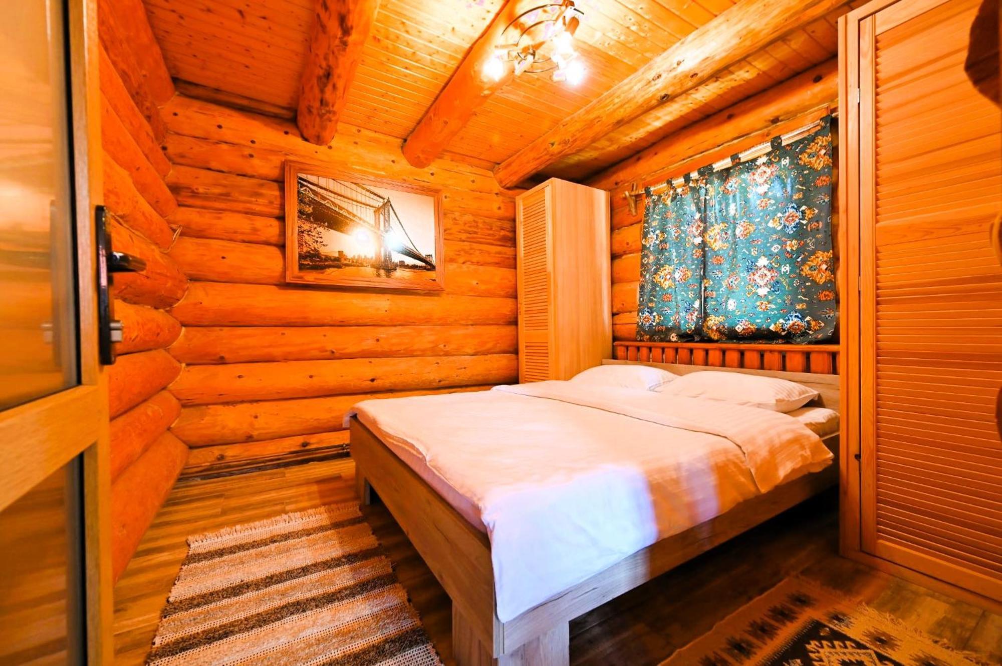 Casa De Lemn Villa Rîşnov Buitenkant foto