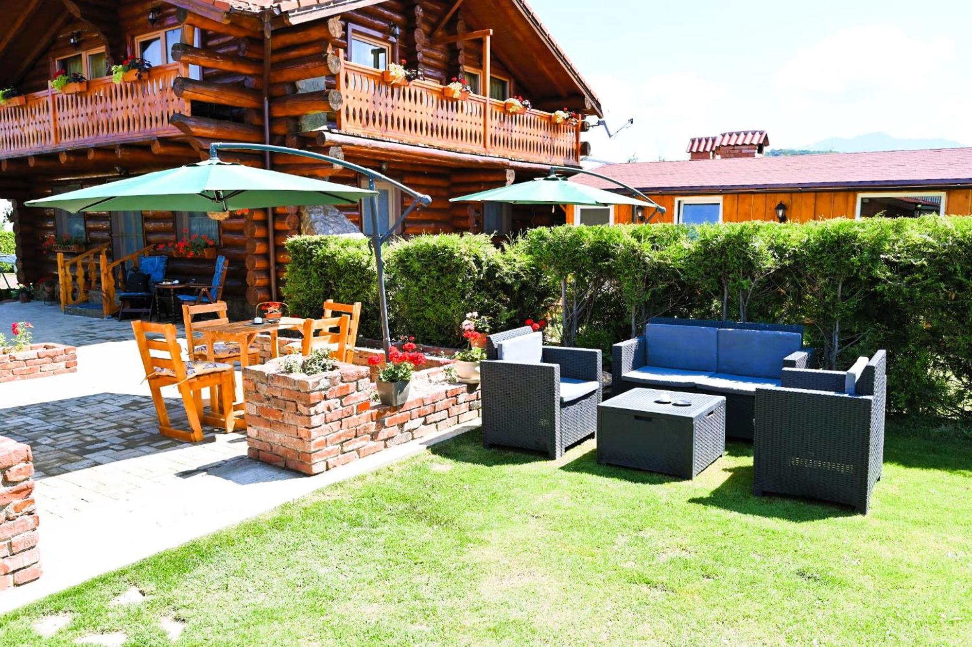 Casa De Lemn Villa Rîşnov Buitenkant foto